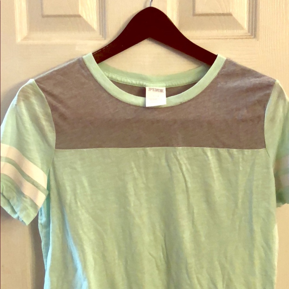 PINK T-shirt pale green and gray white stripes SzS